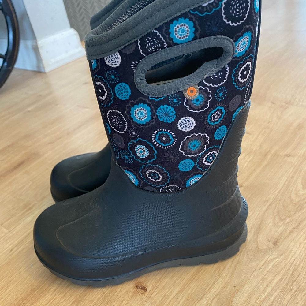 Kids Neo-Classic Bogs Boots - Kids Size 12